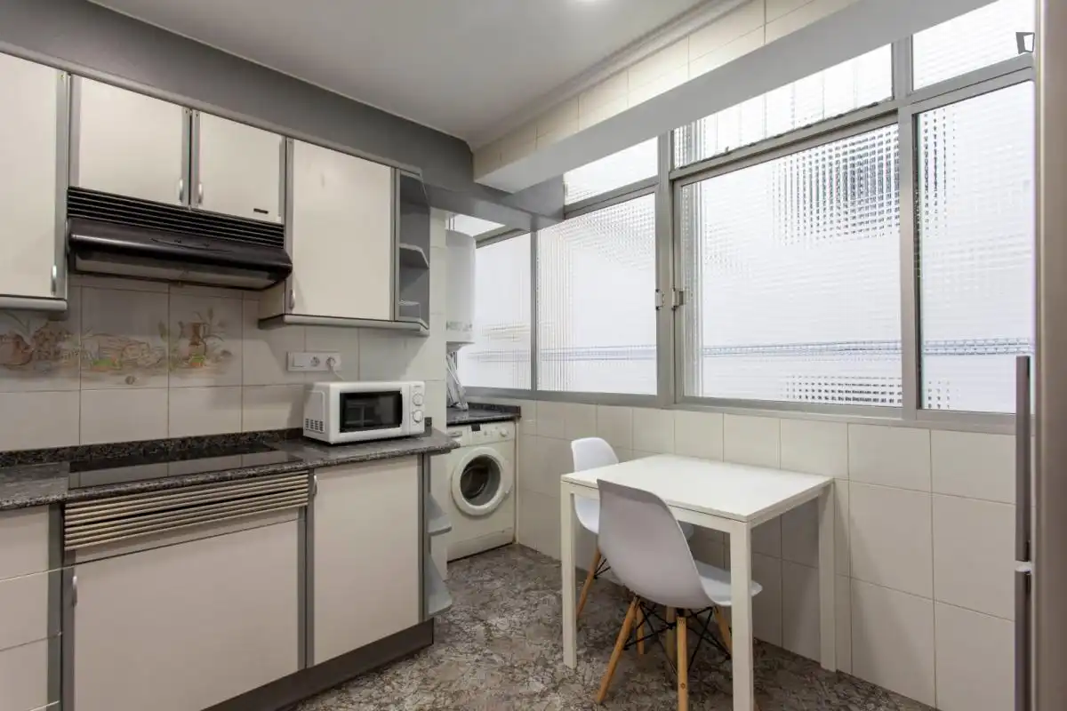 Habitació a En Corts - Doctor Waksman