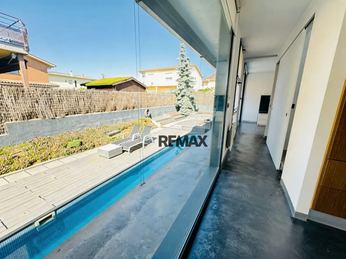 Piscina de Casa o xalet en venda en Porqueres amb Jardí privat, Terrassa i Traster