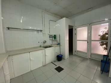 Business premises for sale in Avinguda del Raval 34