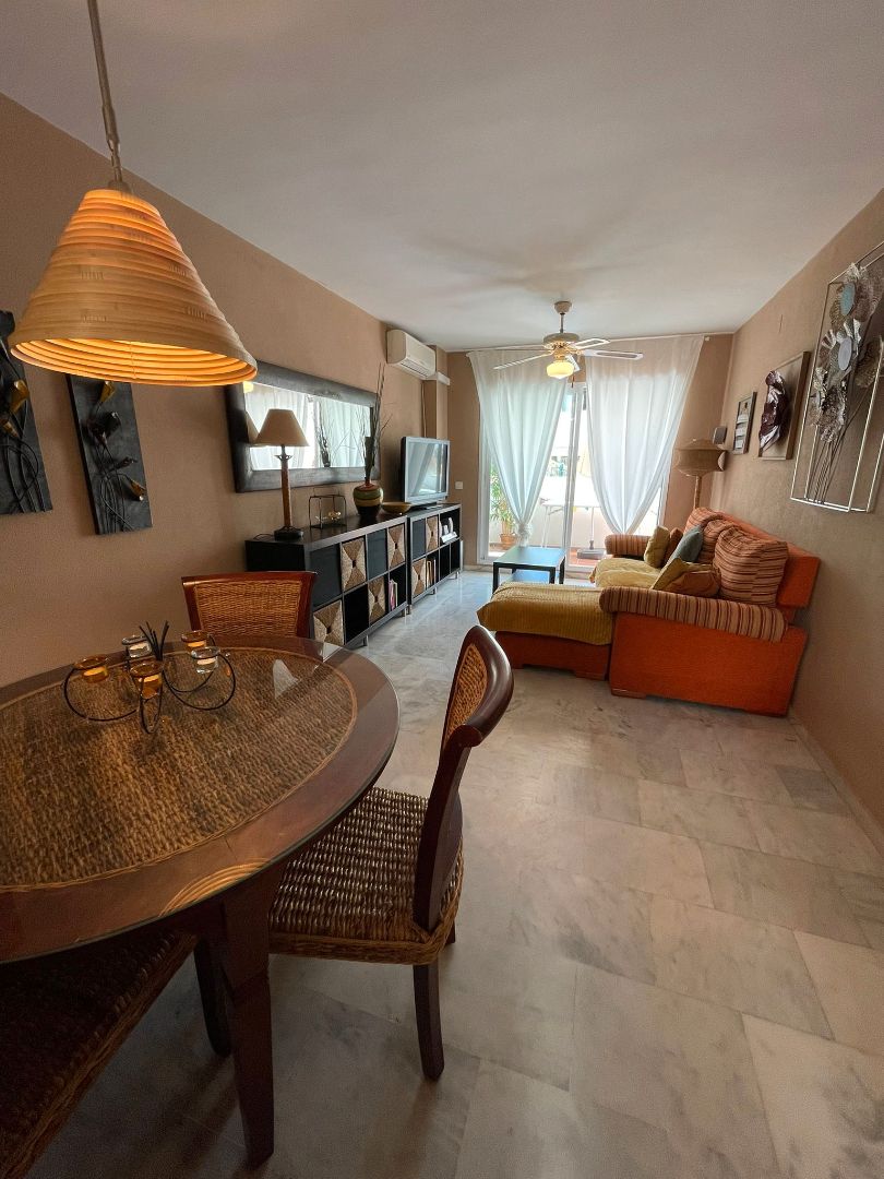 Living room of Flat for rent in Benalmádena  with Air Conditioner, Terrace and Furnished