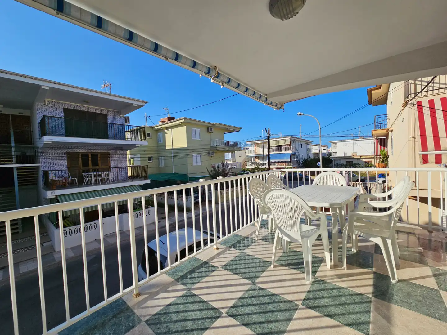 Apartamento de alquiler en Carrer de l'Illa de Xipre, 11, Oliva Playa