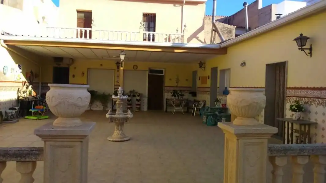 Casa rústica con terraza en venta en Novelda, imagen 2