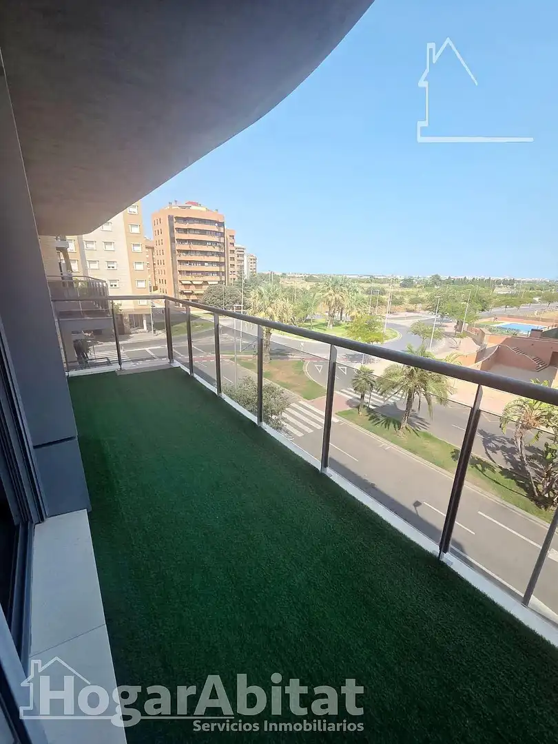 Terraza de Piso en venta en Castellón de la Plana / Castelló de la Plana con Aire acondicionado, Calefacción y Jardín privado