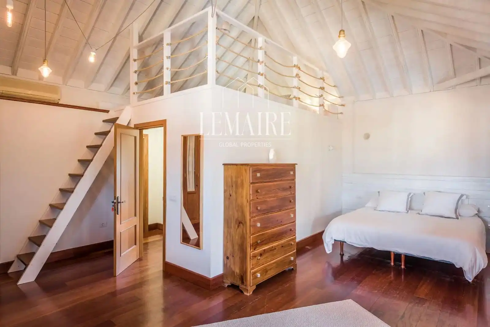 Dormitori de Casa o xalet en venda en Playa Jardín
