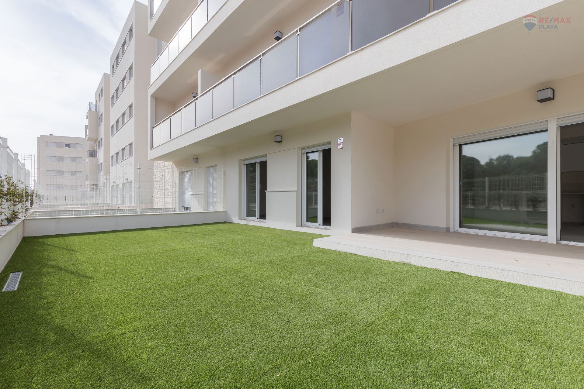 Terrassa de Planta baixa en venda en Vera amb Aire condicionat, Jardí privat i Piscina comunitària