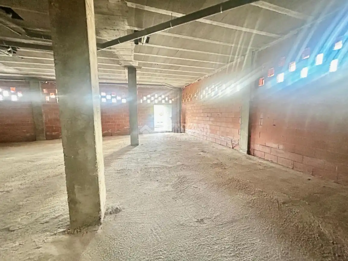 Geschaftsraum zur Miete in León Capital 