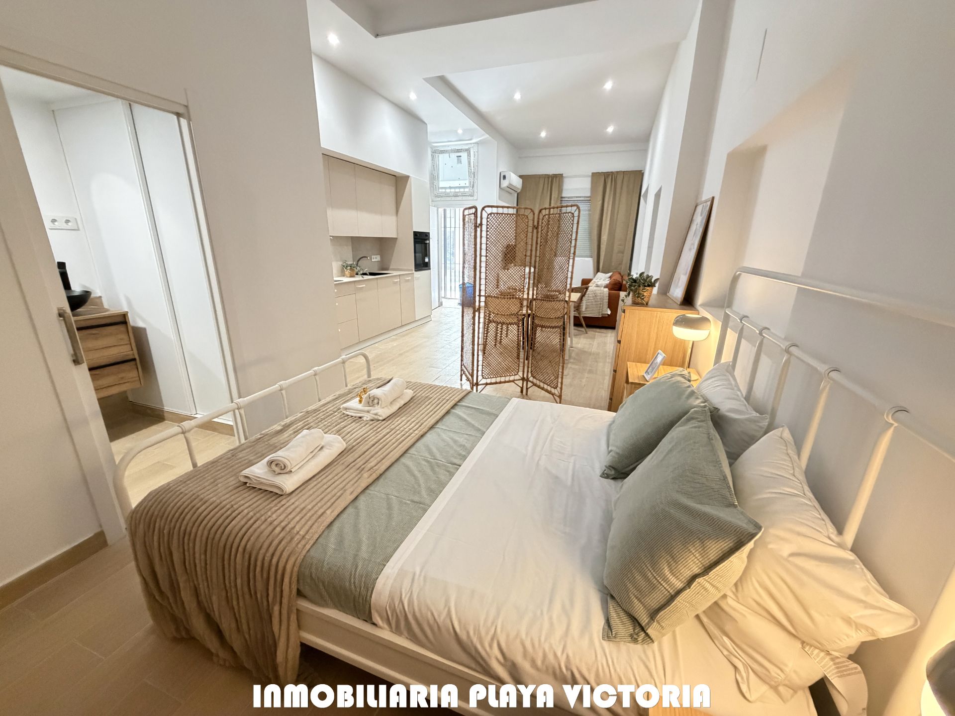 Bedroom of Loft for sale in  Cádiz Capital  with Air Conditioner and Furnished