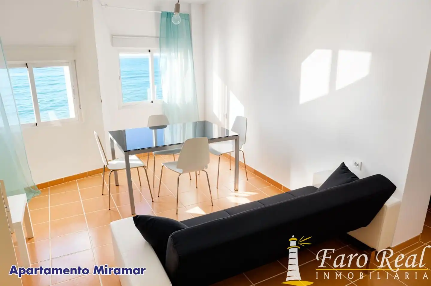Sala de estar de Casa o chalet en venta en Chipiona con Aire acondicionado, Calefacción y Jardín privado
