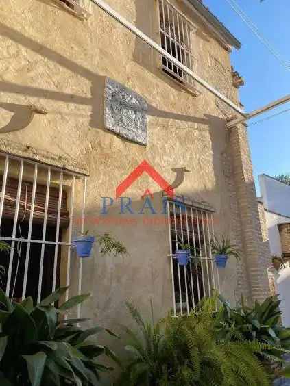Vista exterior de Casa o chalet en venta en Utrera con Aire acondicionado, Terraza y Trastero