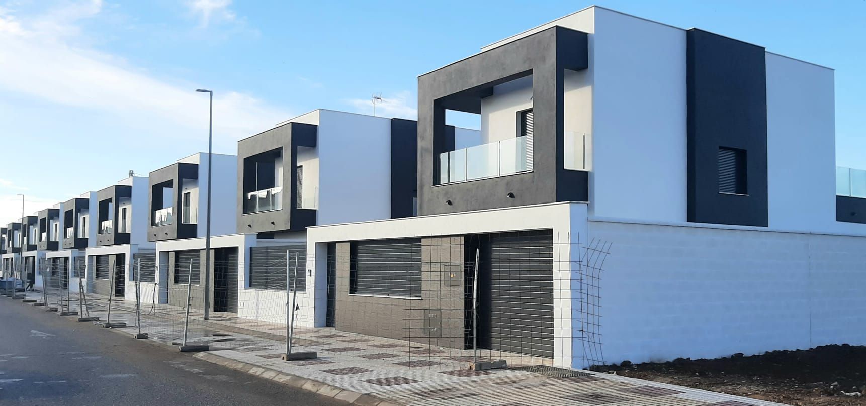 Vista exterior de Casa o chalet en venta en Espartinas con Calefacción, Jardín privado y Terraza