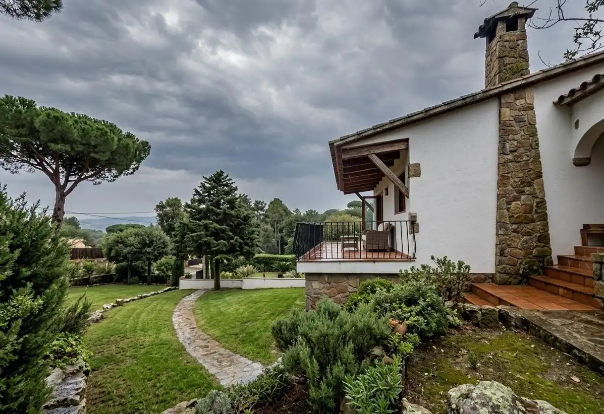 Villa con giardino in vendita a Avinguda Mas Ros, imagen 2