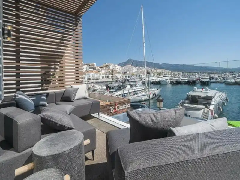 Apartament amb terrassa en venda a Nueva Andalucía, imagen 4