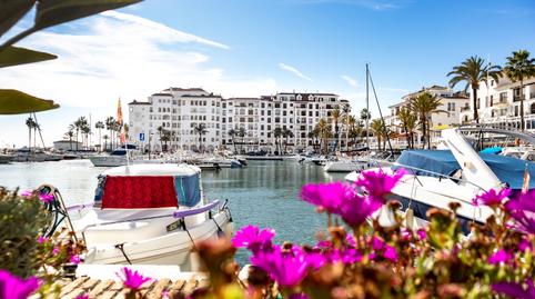 Foto 2 de Ático en venta en Puerto de la Duquesa, Manilva