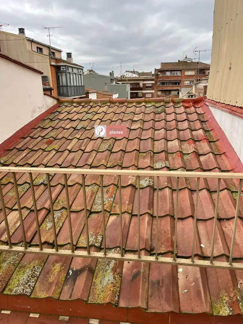 Vista exterior de Casa o xalet en venda en Lleida amb Calefacció, Terrassa i Traster