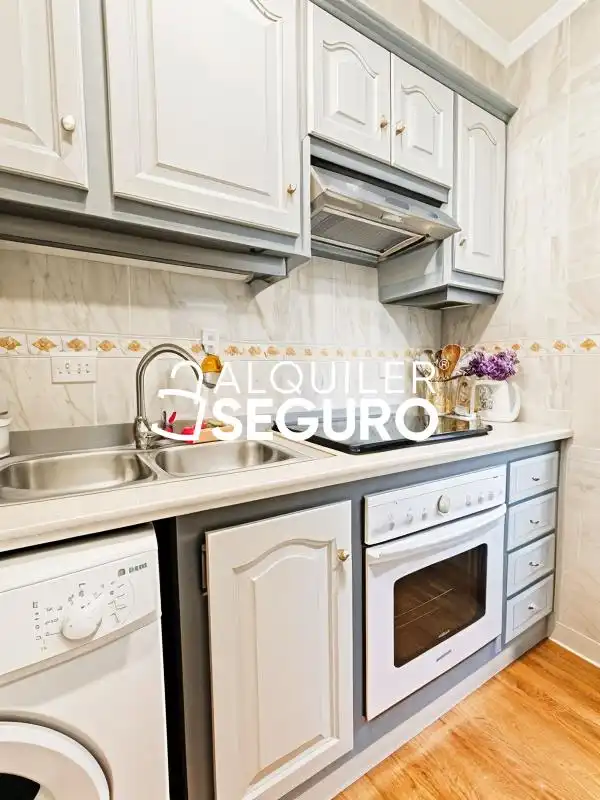 Kitchen of Study for rent in Benicasim / Benicàssim  with Air Conditioner, Heating and Swimming Pool