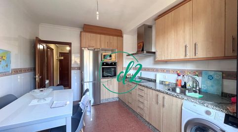 Foto 2 de Piso en venta en Ribadavia, Ourense