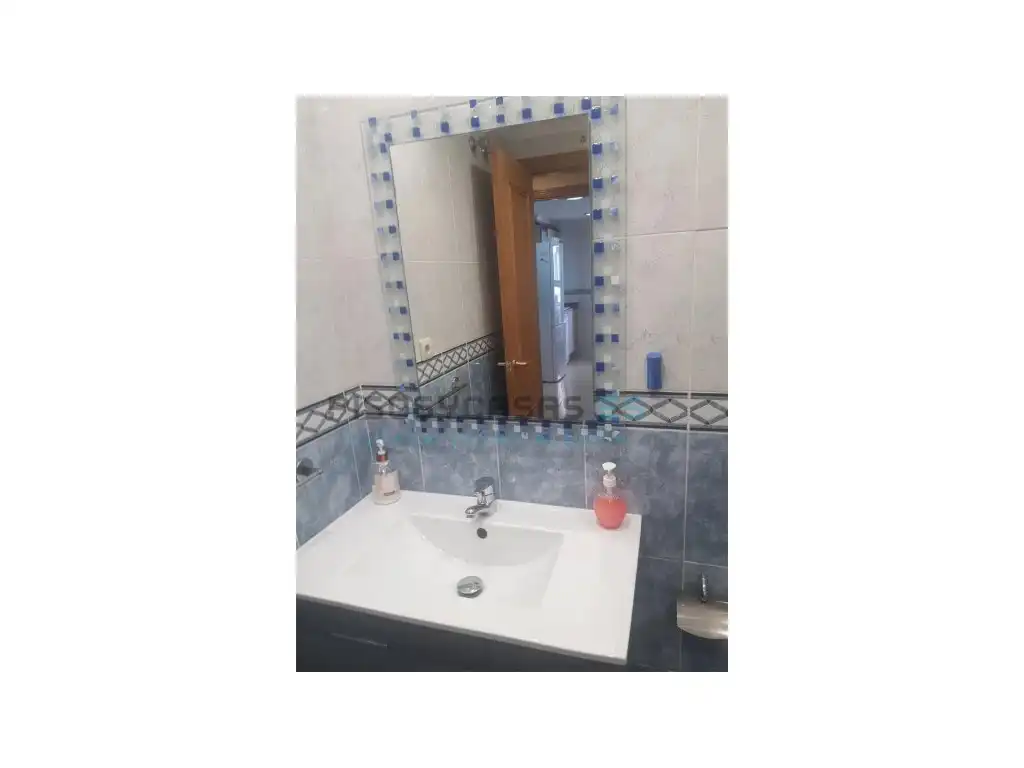 Baño de Piso en venta en Valencia con Aire acondicionado, Terraza y Piscina
