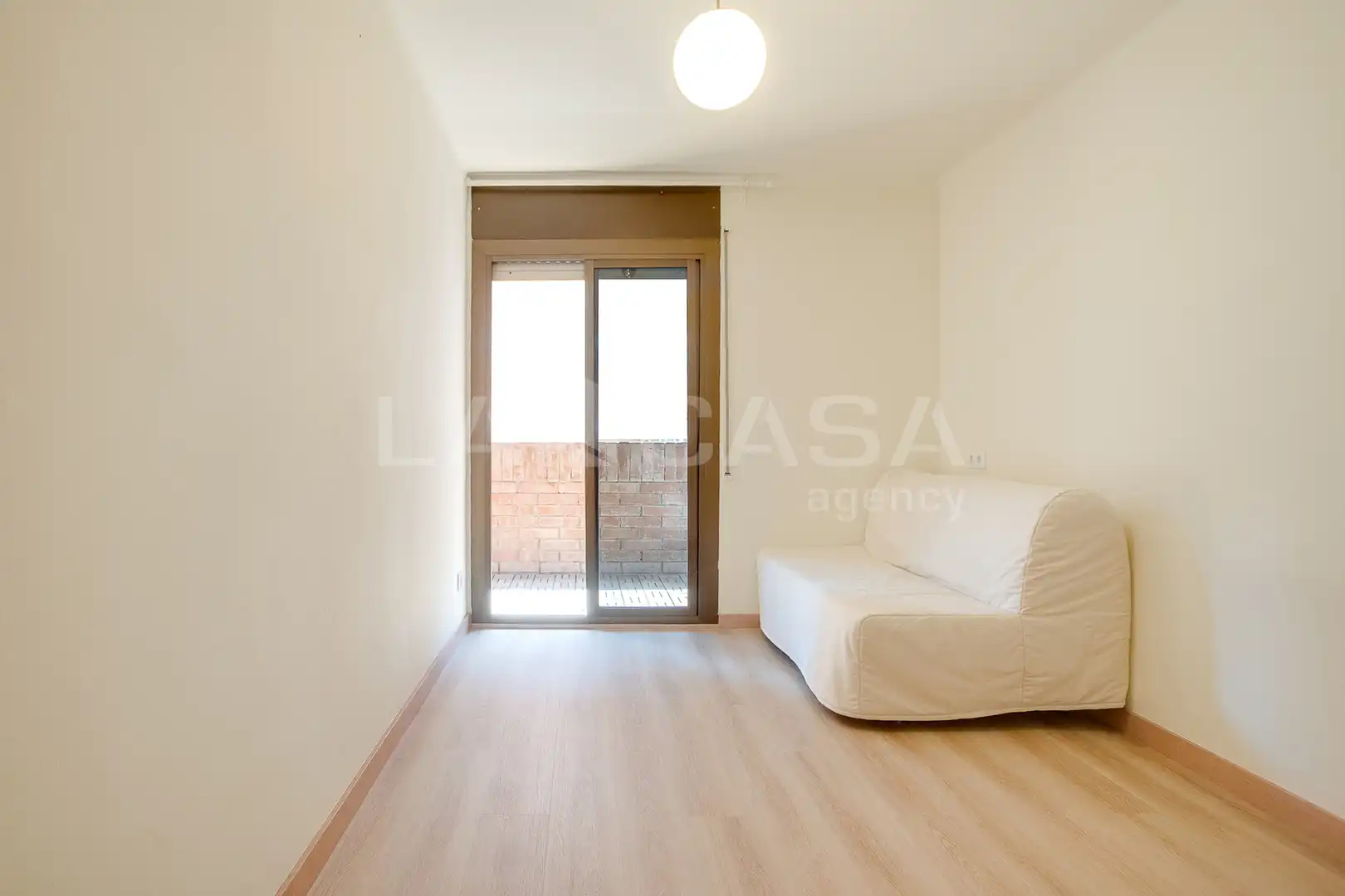 Habitación de Piso en venta en Barcelona con Calefacción y Balcón