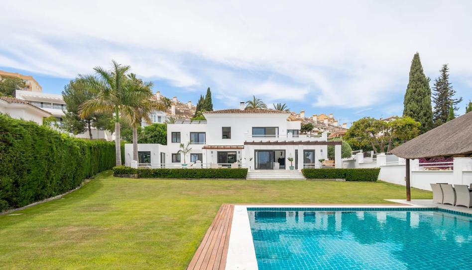 Foto 1 de Casa o xalet de lloguer a Nueva Andalucía centro, Málaga