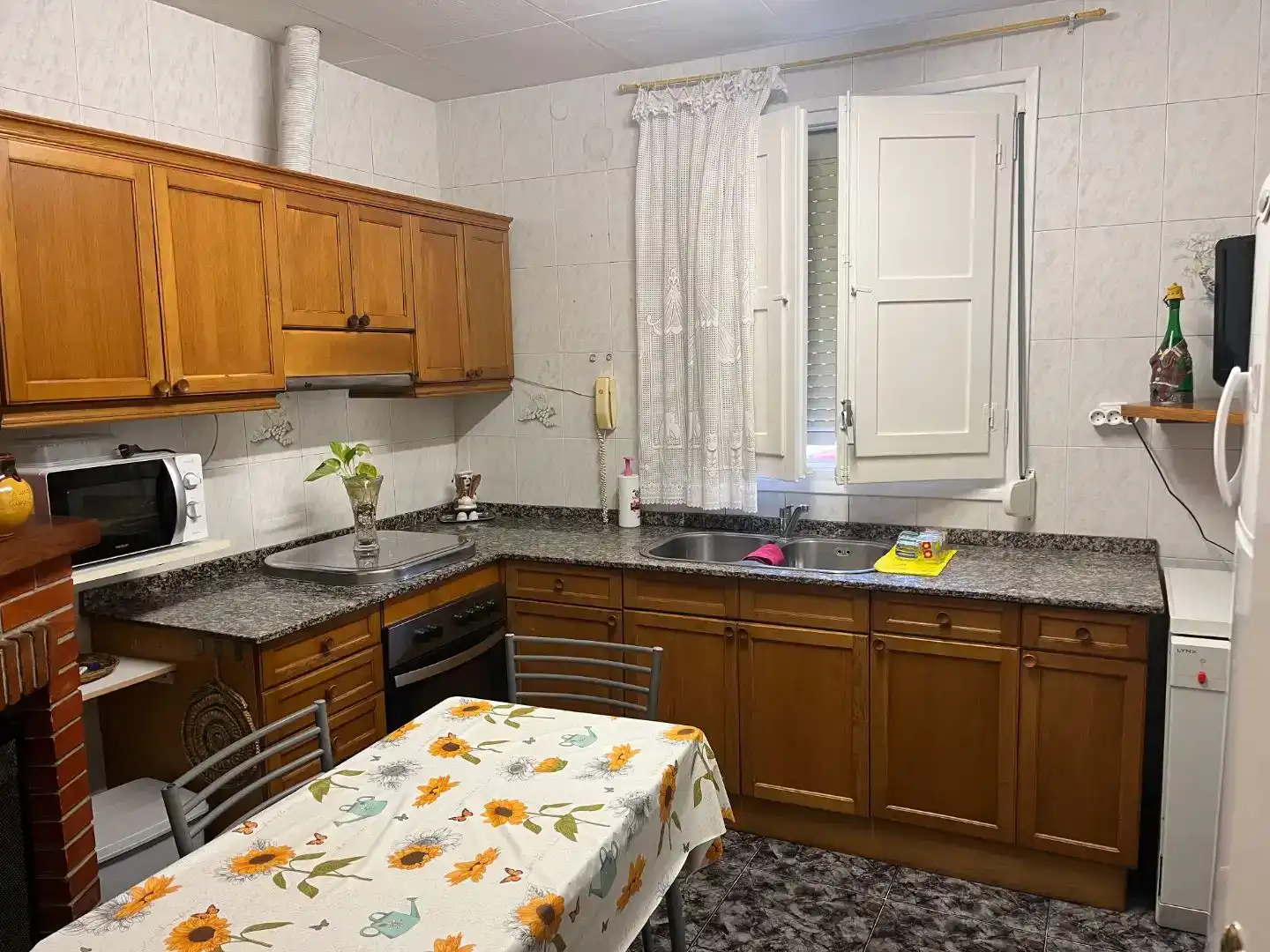 Küche von Maisonette zum Verkauf in Lleida mit Klimaanlage, Abstellraum und Möbliert
