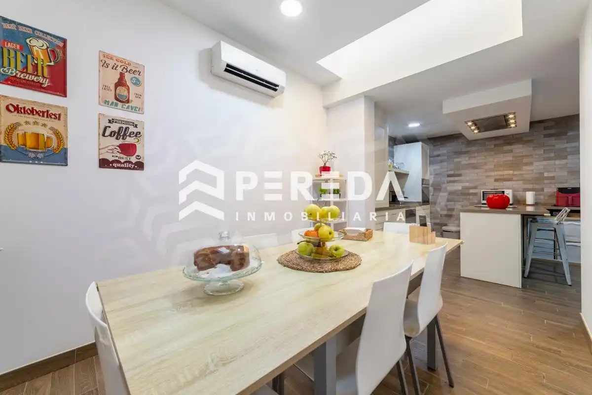 Küche von Einfamilien-Reihenhaus zum Verkauf in Roquetas de Mar mit Terrasse