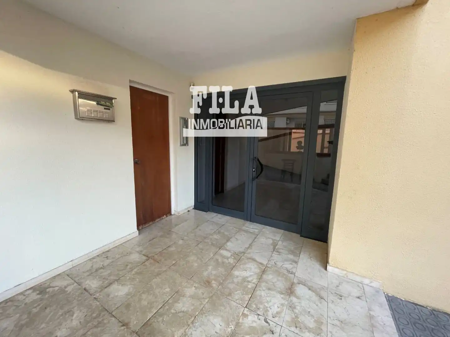 Vista exterior de Piso en venta en Calafell con Aire acondicionado y Terraza
