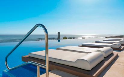 Swimming pool of Flat for sale in Elche / Elx  with Air Conditioner, Heating and Terrace