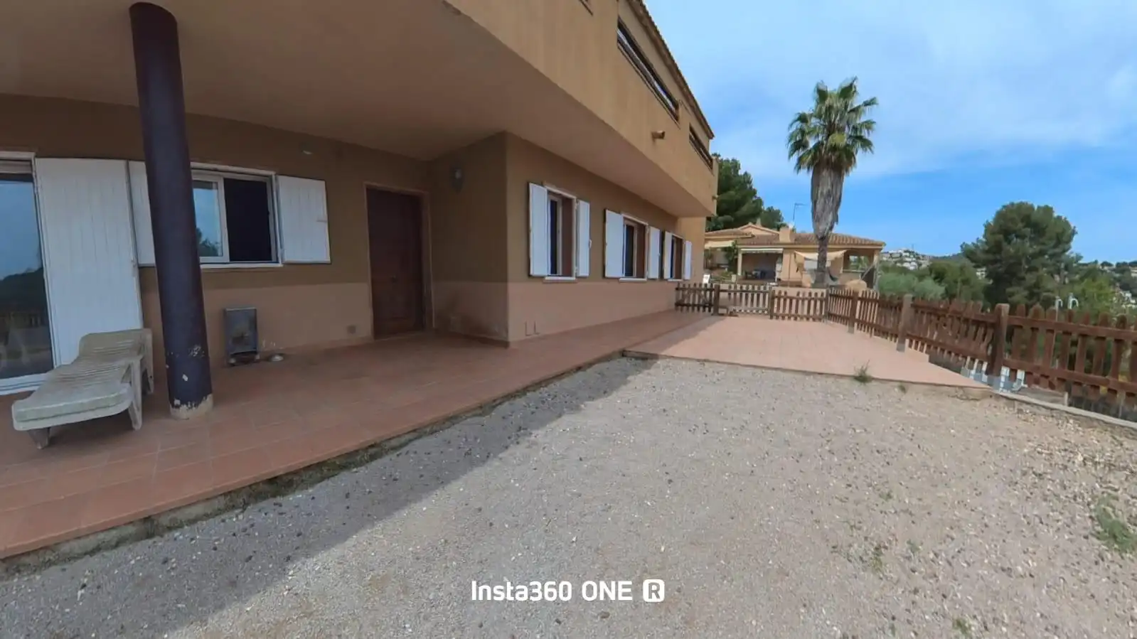 Vista exterior de Casa o xalet en venda en Cubelles amb Calefacció, Jardí privat i Terrassa