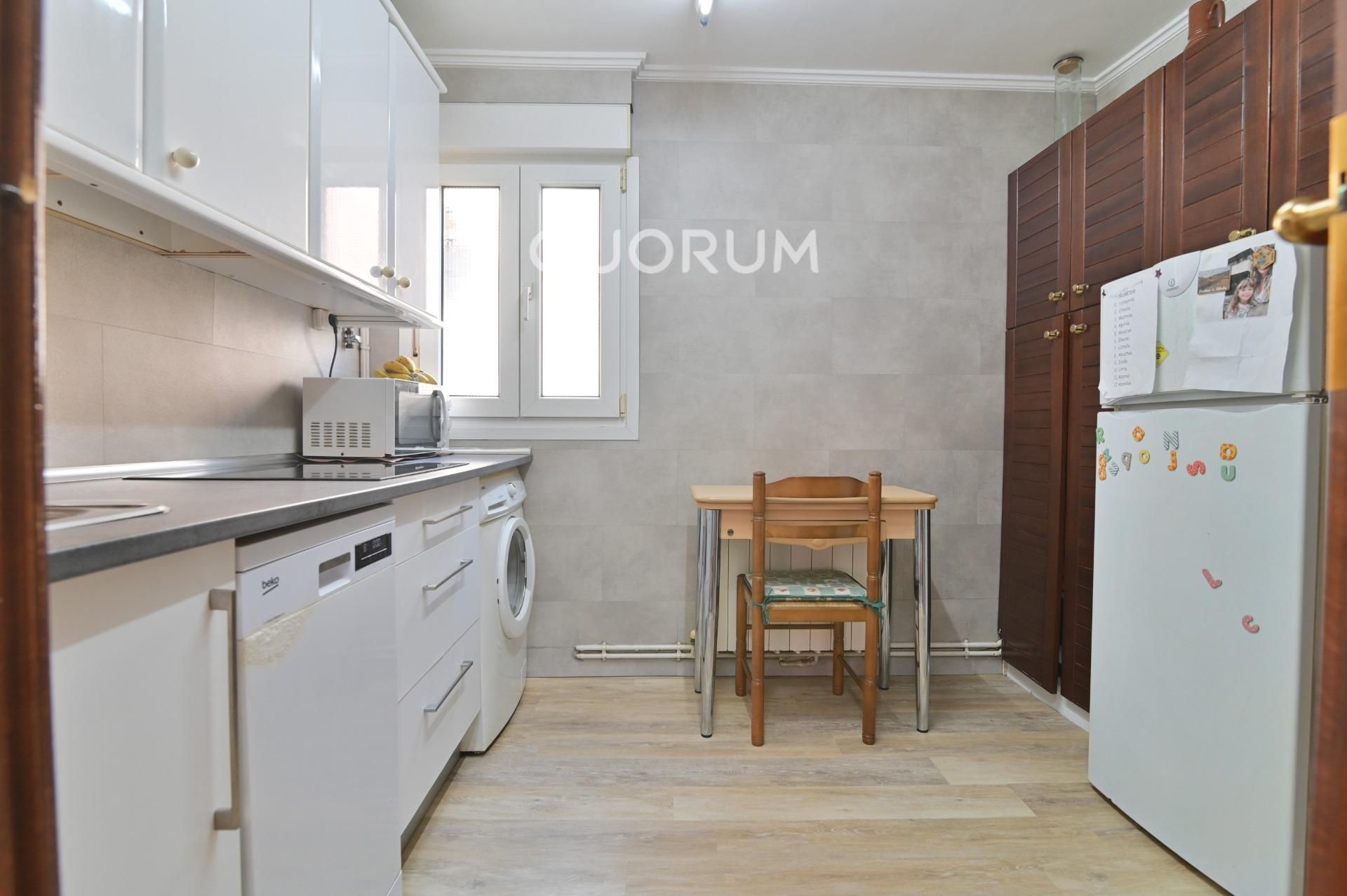 Cuina de Pis en venda en Bilbao  amb Calefacció