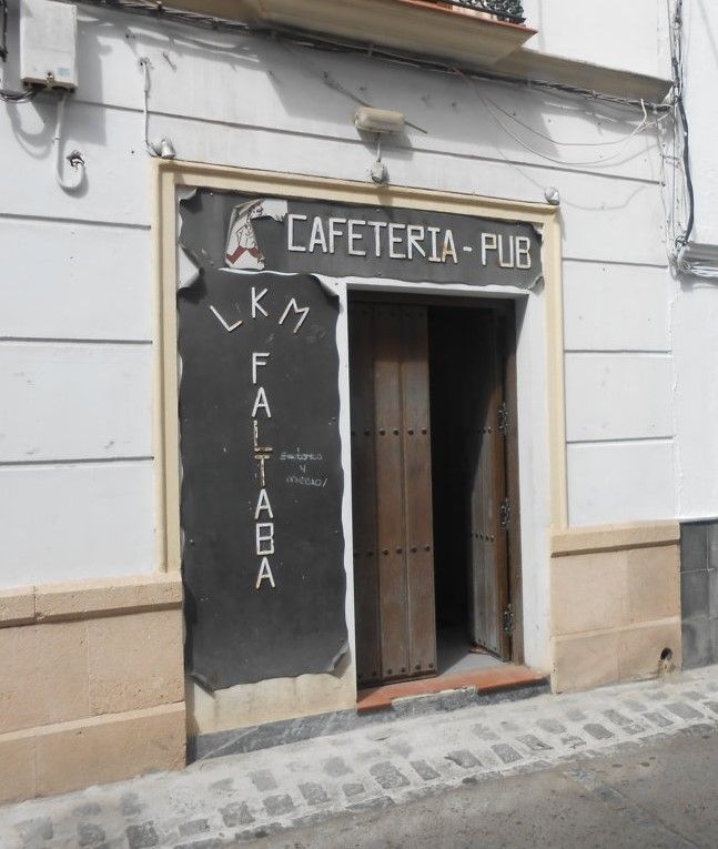 Premises for sale in Setenil de las Bodegas  with Heating