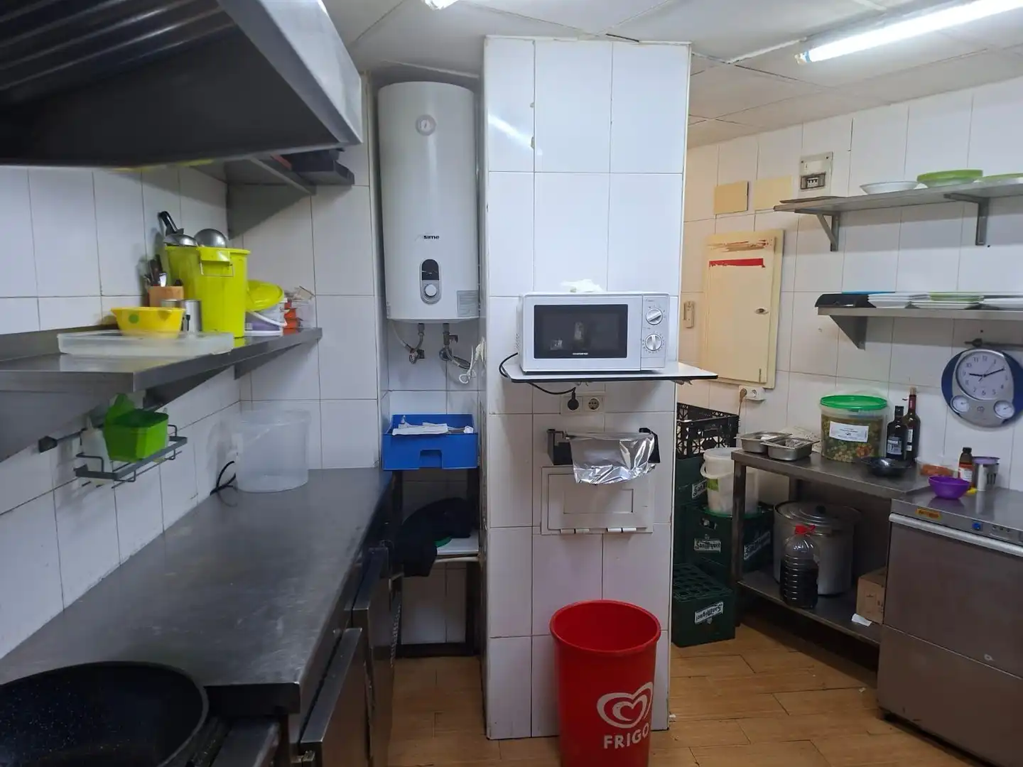 Cocina de Local de alquiler en Valencia con Amueblado