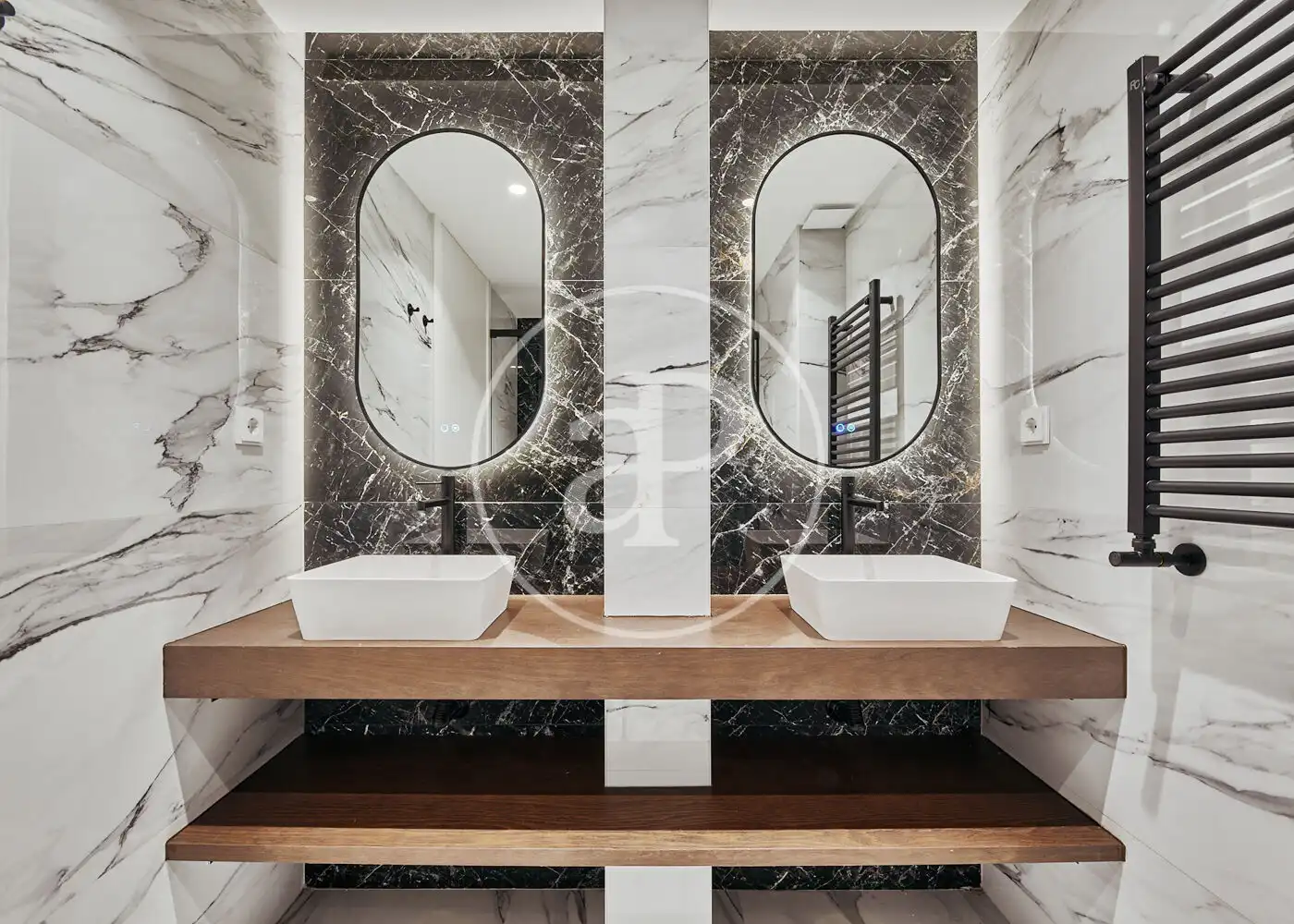 Bathroom of Flat for sale in Madrid  with Air Conditioner, Heating and Furnished