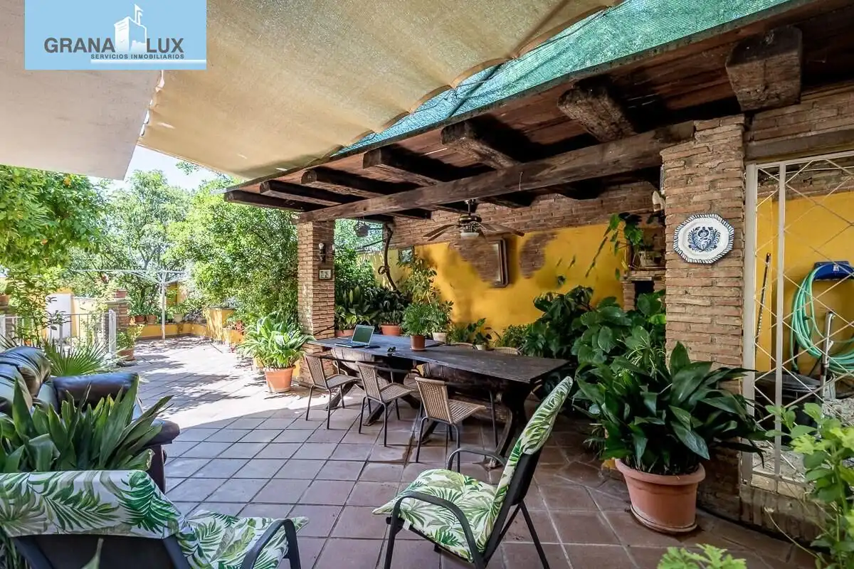 Chalet con terraza en venta en Alfacar, imagen 3