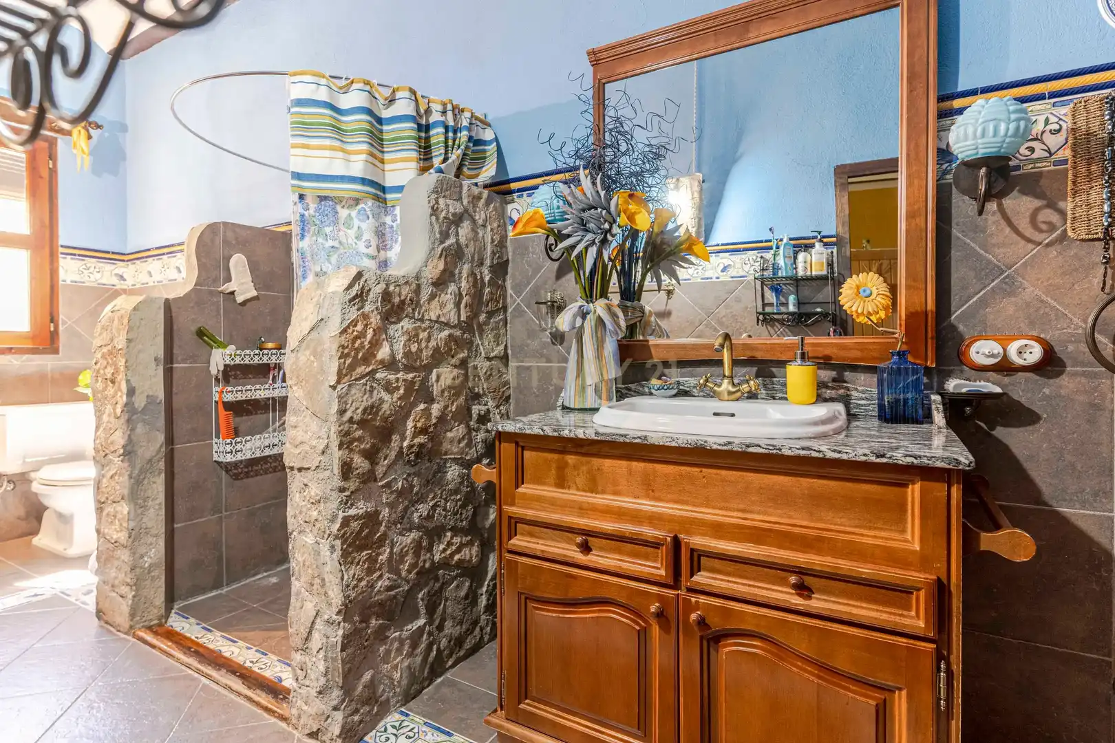 Baño de Casa o chalet en venta en Huelma con Jardín privado y Sauna