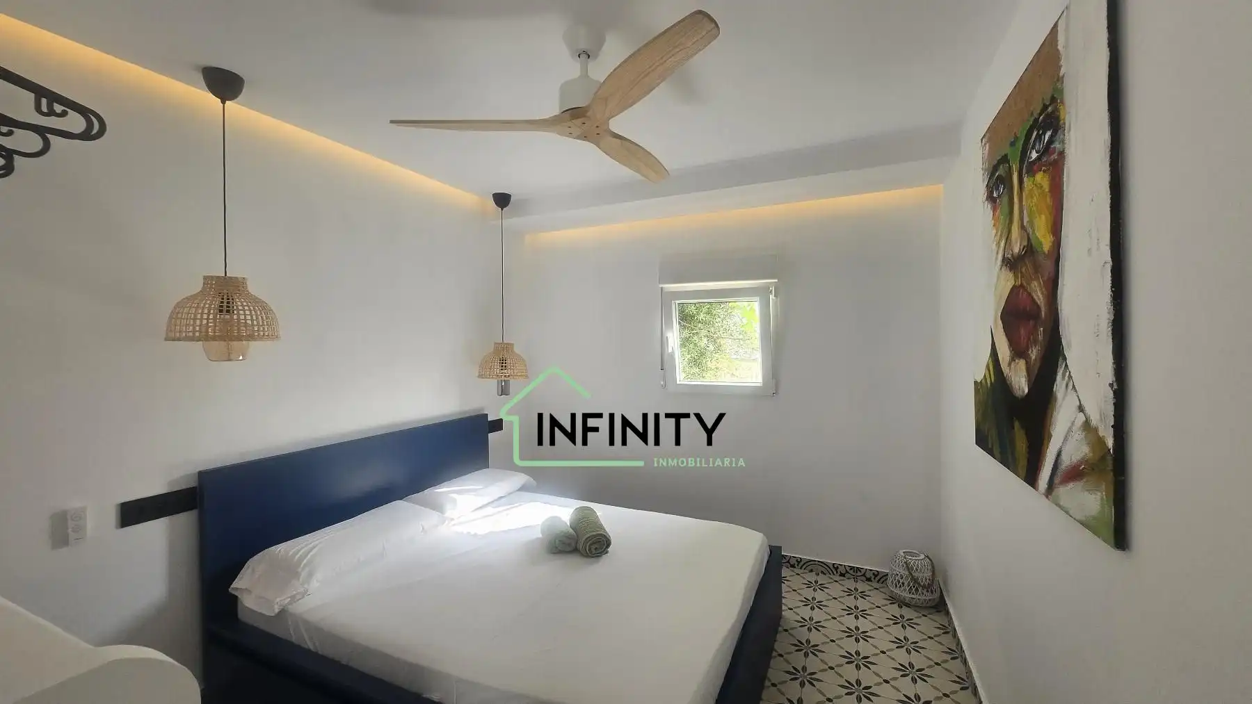 Houses for sale in Oliva Playa