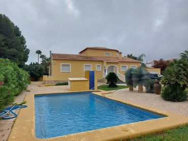 Xalet amb piscina en venda a El Montgó