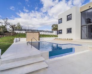 Piscina de Casa o xalet en venda en Ciudalcampo amb Aire condicionat, Calefacció i Jardí privat