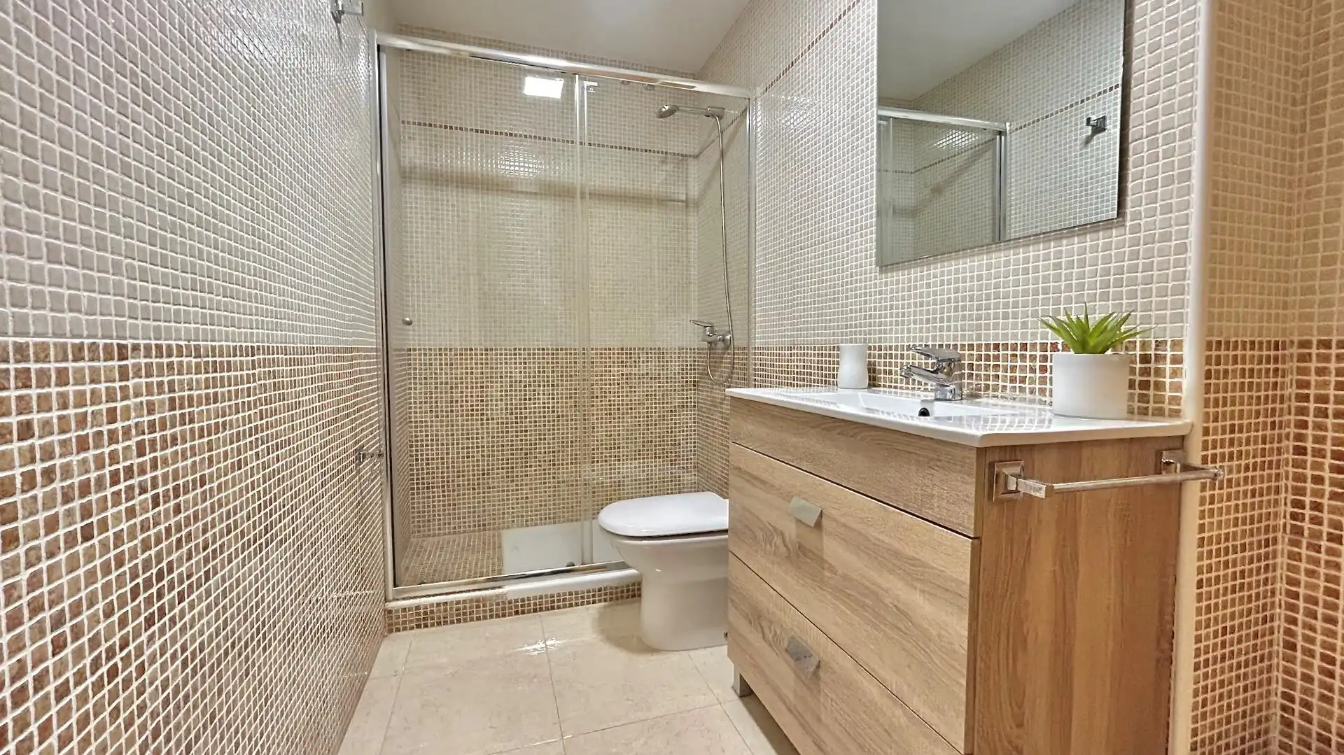 Appartamento con terrazza in vendita a Calle Calle de las Higueras, 95, imagen 53