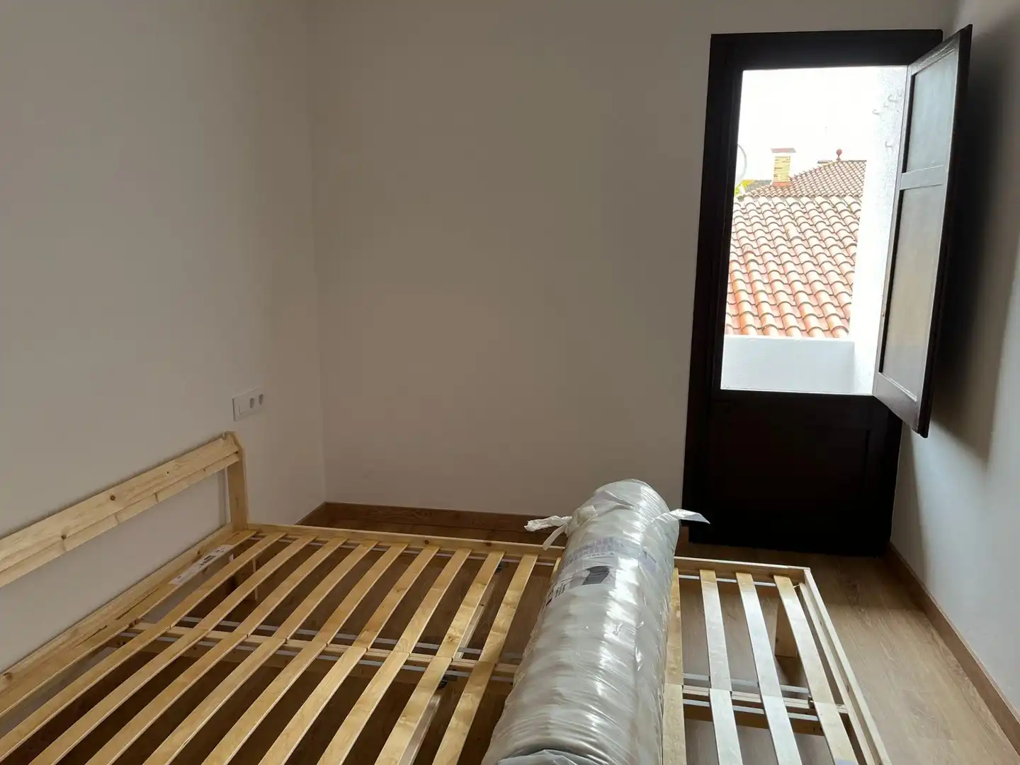 Flat with terrace to rent in Miraflors, imagen 3