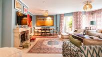 Living room of House or chalet for sale in  Madrid Capital  with Air Conditioner, Heating and Private garden