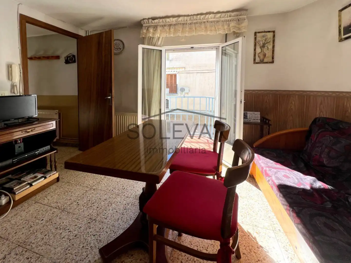 Sala d'estar de Casa o xalet en venda en Tremp amb Moblat
