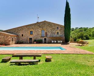 Finca rústica en venda a La Bisbal d'Empordà