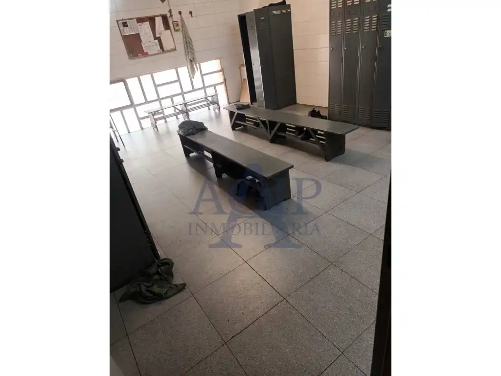 Nau industrial en venda en Sabadell