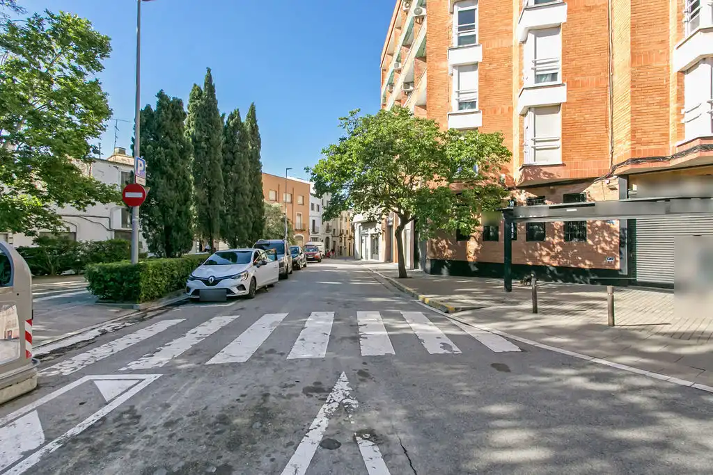Vista exterior de Garaje en venta en Vilafranca del Penedès