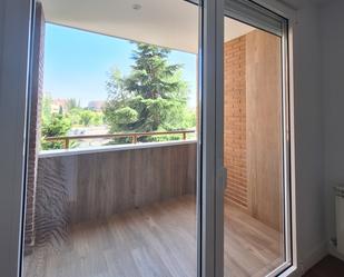 Bedroom of Flat to rent in  Madrid Capital  with Air Conditioner and Terrace