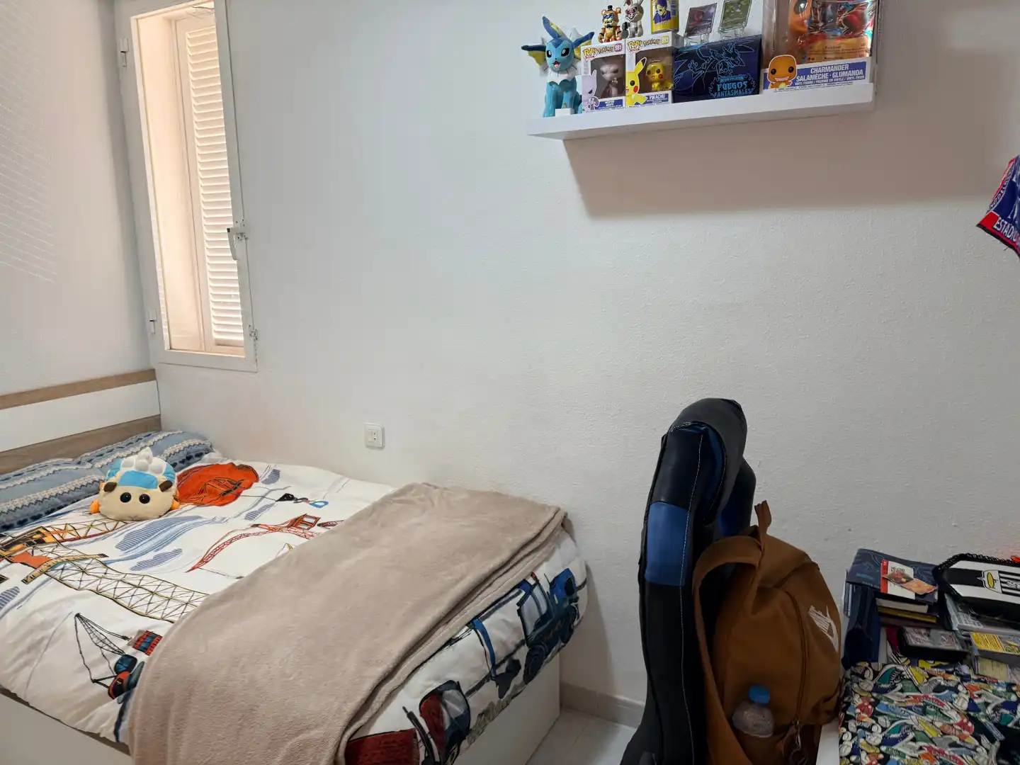 Habitación de Casa adosada en venta en Cartagena con Calefacción, Terraza y Amueblado
