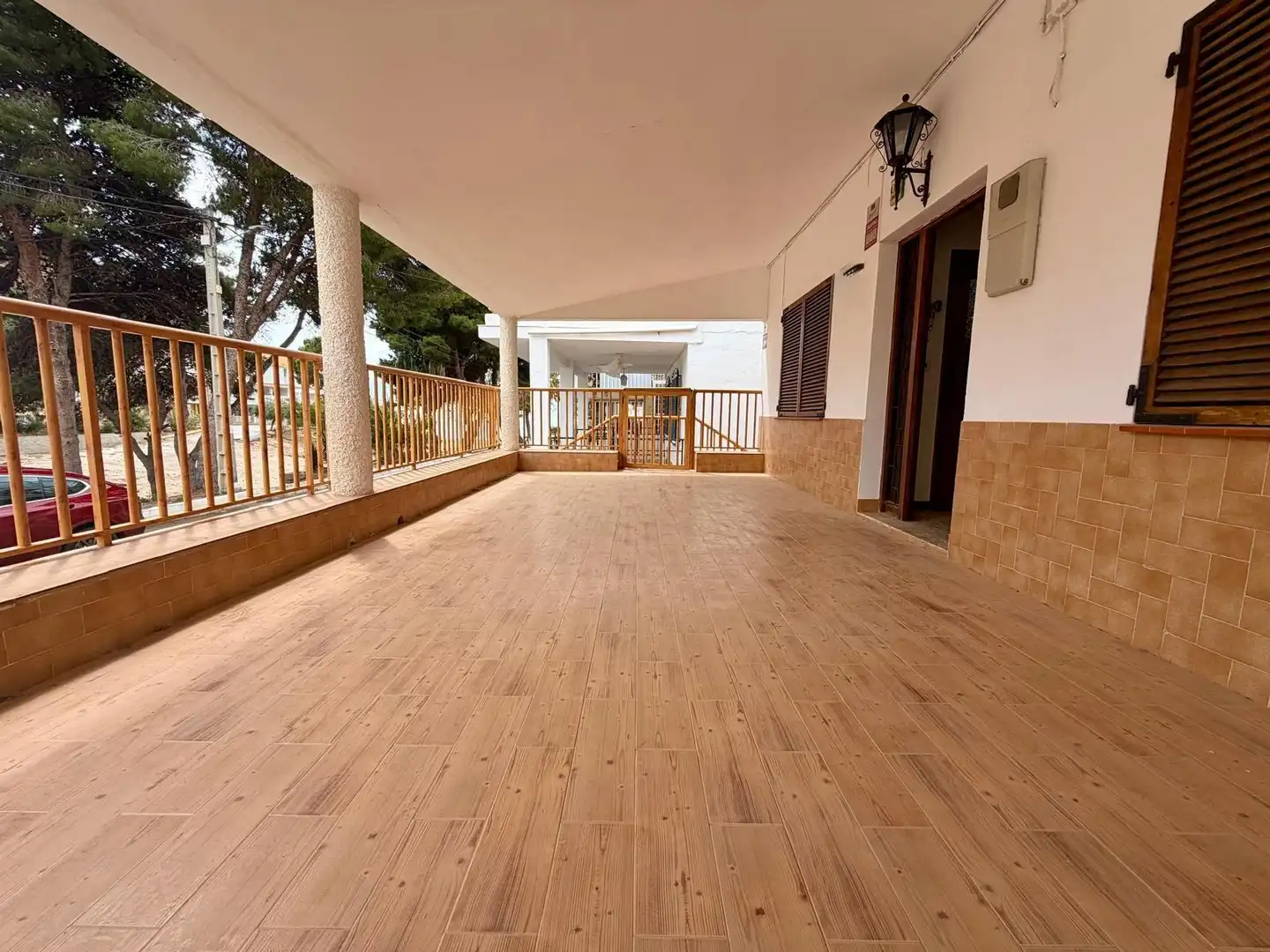 Casa amb terrassa en venda a Calle VIRGEN DE LAS HUERTAS