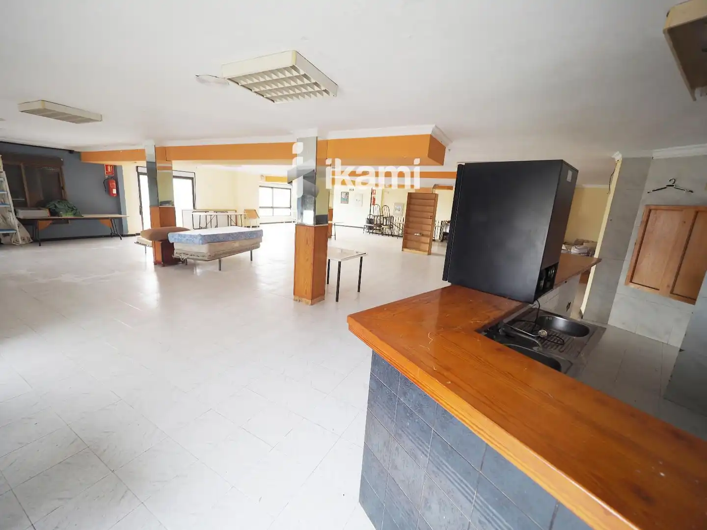 Local en venta en Tormos con Terraza