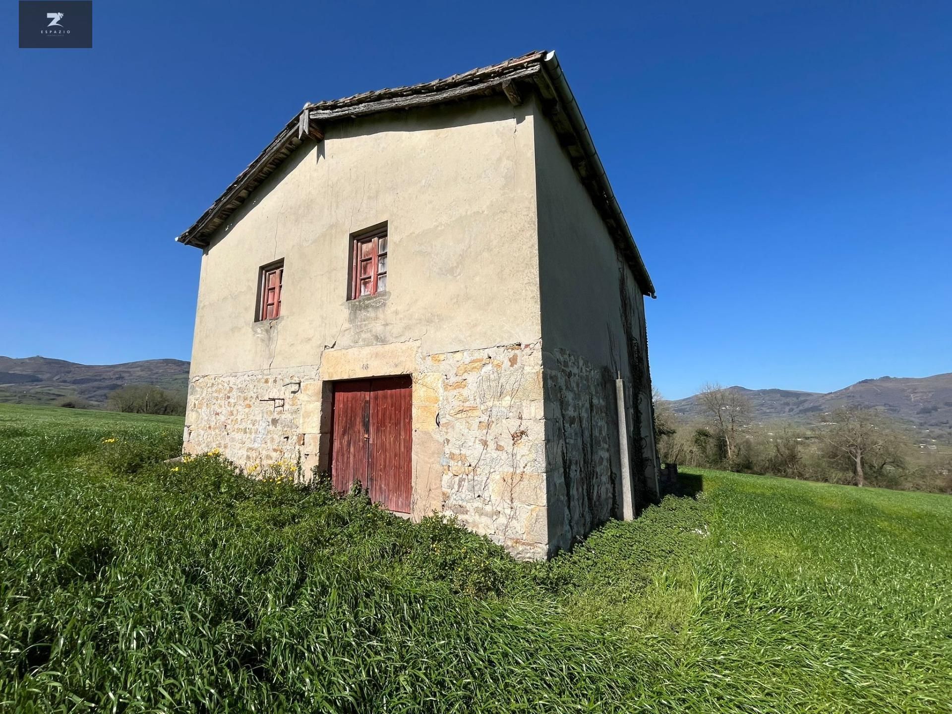 Exterior view of House or chalet for sale in Villacarriedo  with Private garden