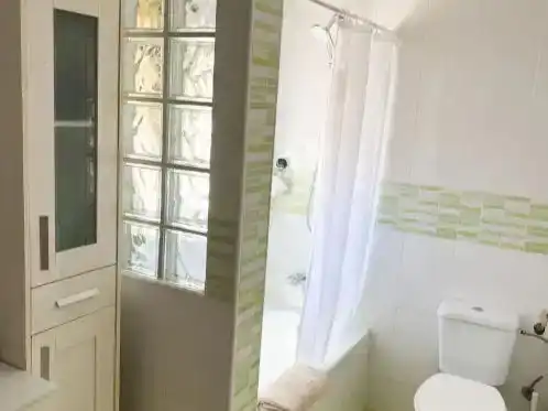 Baño de Piso en venta en Cenicientos con Trastero
